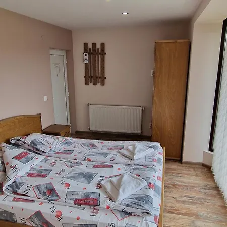 Guest House-restaurant St. George / къща за гости-ресторант свети георги Bed and breakfast Gabrovo