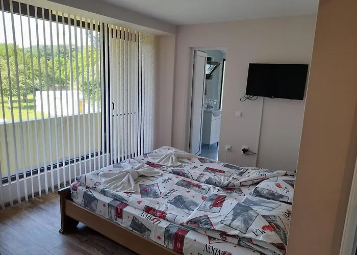 Frühstückspension Guest House-restaurant St. George / къща за гости-ресторант свети георги Gabrowo