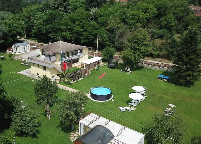 Guest House-restaurant St. George / къща за гости-ресторант свети георги Frühstückspension